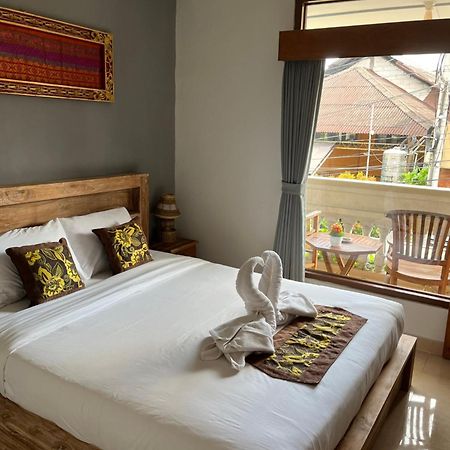 Yastra Yana Homestay Ubud Eksteriør billede